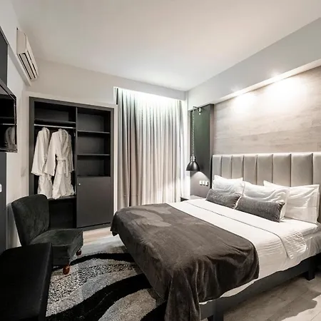 Lingos Hotel