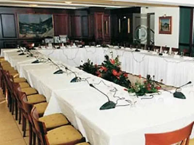 Lingos Hotel