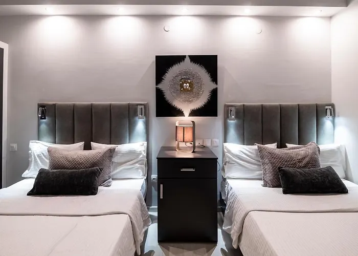 Lingos Hotel 3*